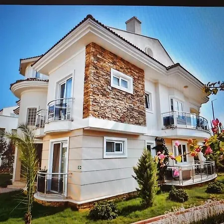 Apartament Denize 100 Mt. Sessiz Sakin Havuzlu Sitede 1+1