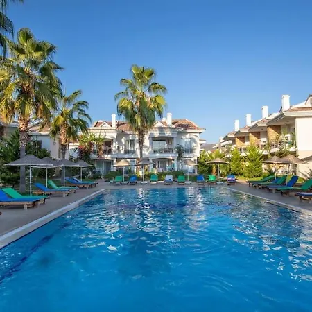 Apartament Denize 100 Mt. Sessiz Sakin Havuzlu Sitede 1+1 Fethiye
